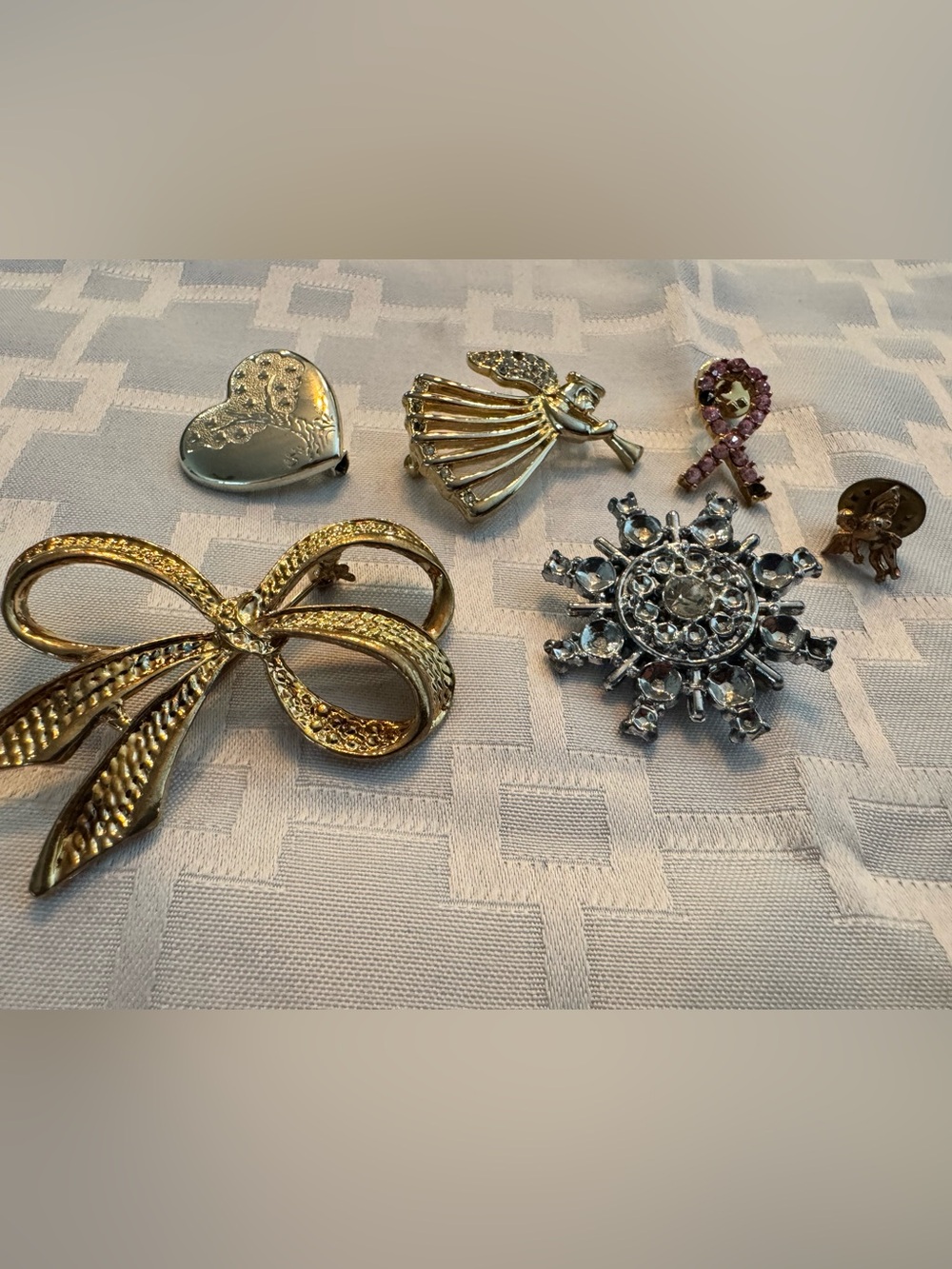 Lot of 6 Broach/Pins
